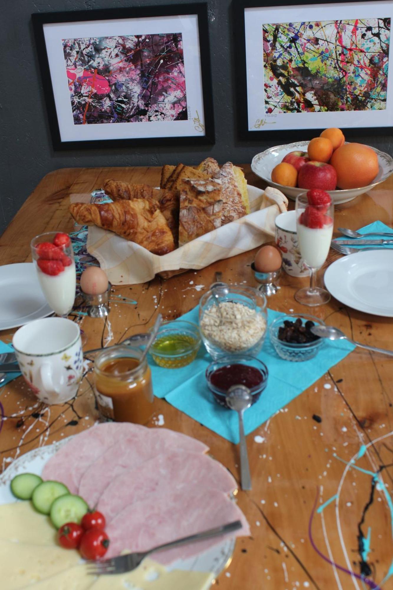 Bnb Maison D'Art Breakfast In The Art Gallery Ploubazlanec Exteriör bild